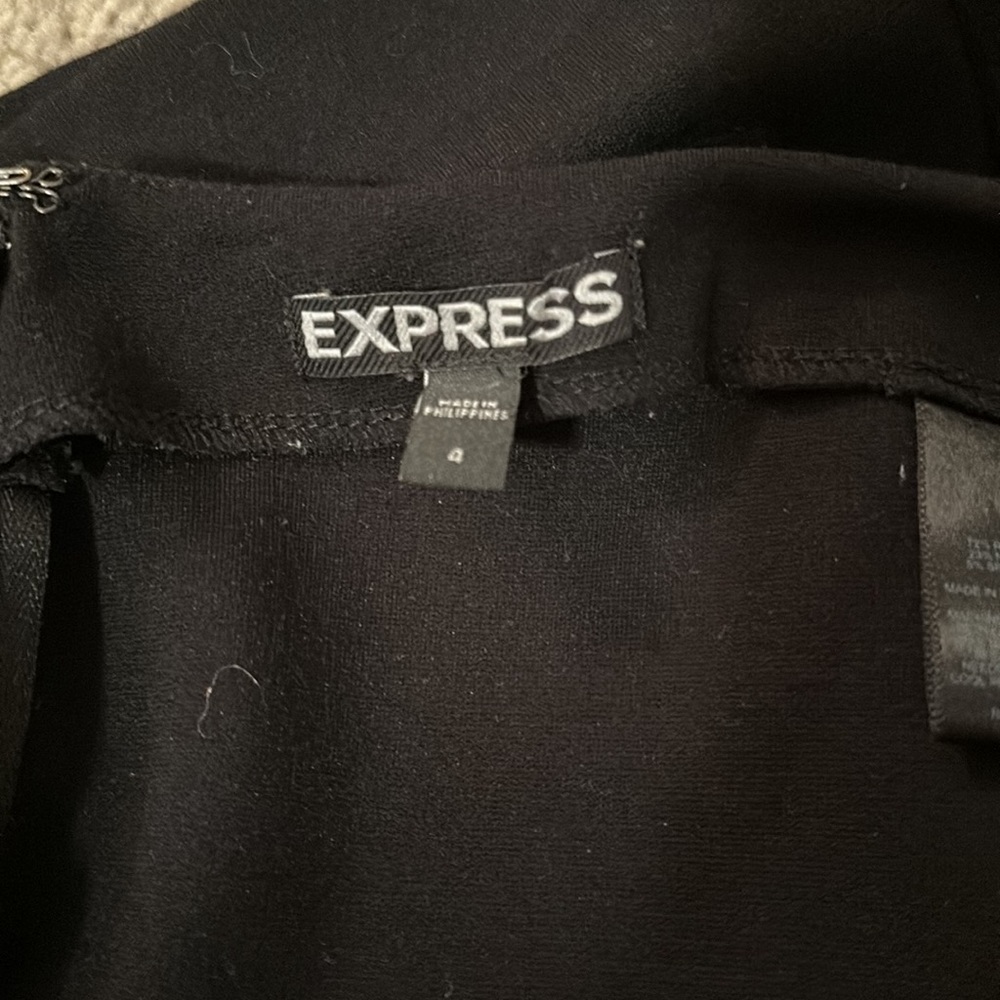 Black Basic Skirt Size 4 Express - image 3